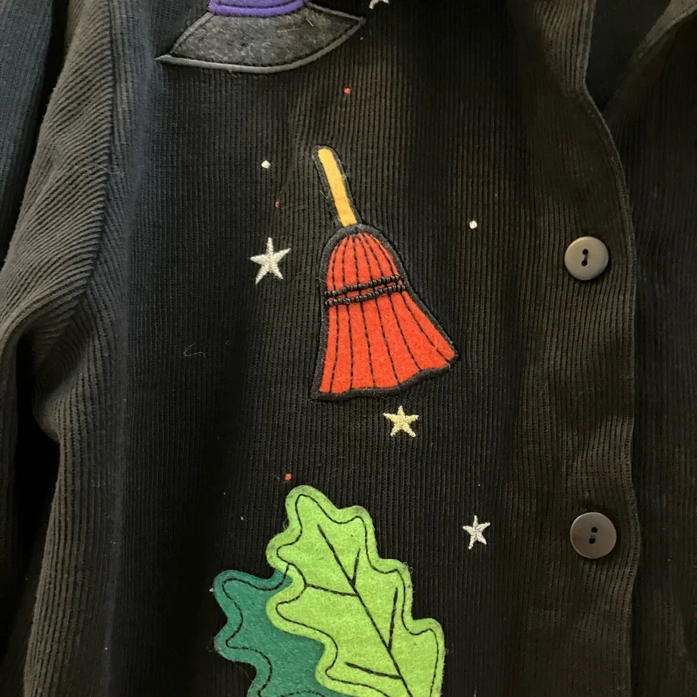 Hampshire Studio Halloween Themed Button-Up Shirt - Picture 3 of 6